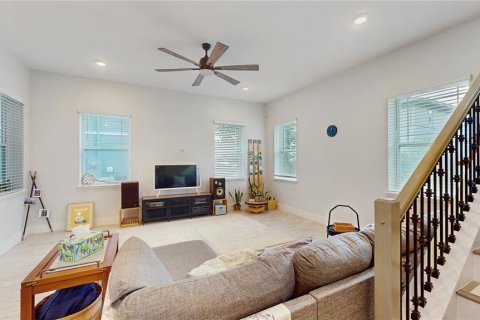 House in Orlando, Florida 3 bedrooms, 180.88 sq.m. № 1620648 - photo 31