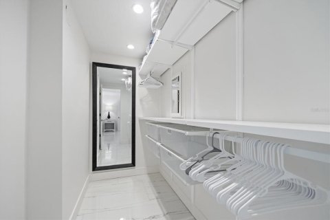 Copropriété à louer à Longboat Key, Floride: 2 chambres, 132.2 m2 № 2150286 - photo 20