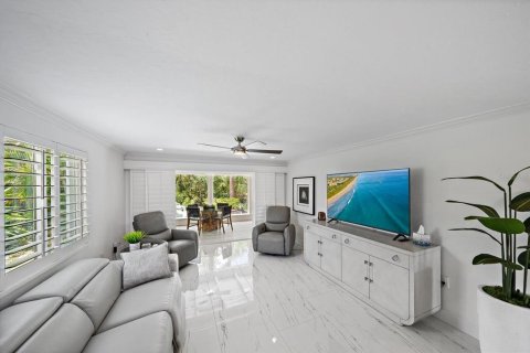 Copropriété à louer à Longboat Key, Floride: 2 chambres, 132.2 m2 № 2150286 - photo 11