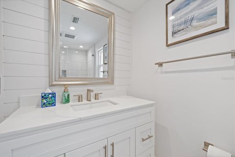 Copropriété à louer à Longboat Key, Floride: 2 chambres, 132.2 m2 № 2150286 - photo 18