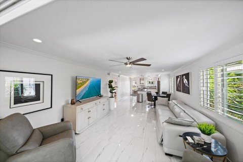 Copropriété à louer à Longboat Key, Floride: 2 chambres, 132.2 m2 № 2150286 - photo 9