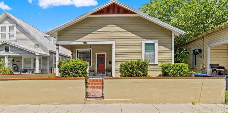 Villa ou maison à Tampa, Floride 3 chambres, 121.7 m2 № 2348061