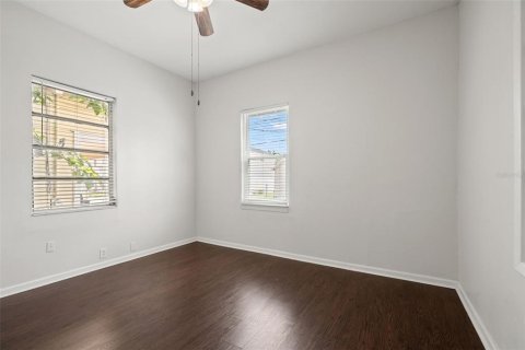 Villa ou maison à vendre à Tampa, Floride: 3 chambres, 121.7 m2 № 2348061 - photo 19