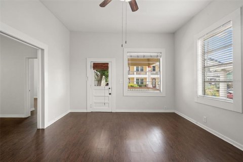 Villa ou maison à vendre à Tampa, Floride: 3 chambres, 121.7 m2 № 2348061 - photo 11