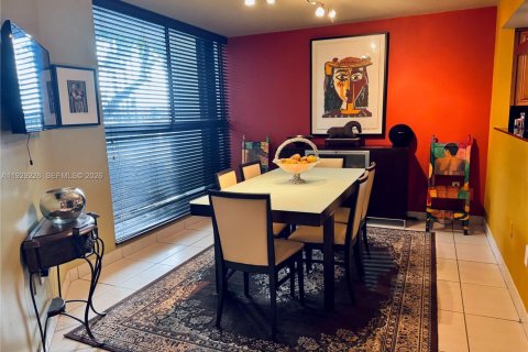 Copropriété à vendre à Aventura, Floride: 2 chambres, 152.45 m2 № 1995898 - photo 7