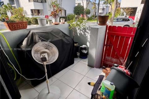 Copropriété à vendre à Aventura, Floride: 2 chambres, 152.45 m2 № 1995898 - photo 16