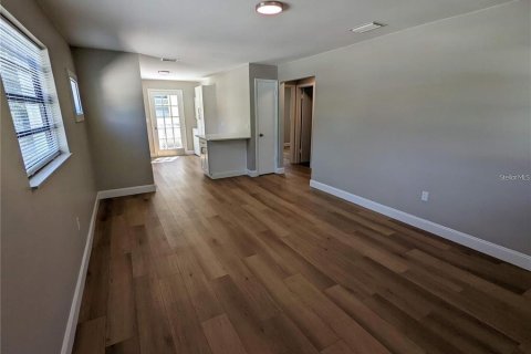 Apartamento en alquiler en Clearwater, Florida, 2 dormitorios, 74.32 m2 № 2094150 - foto 2