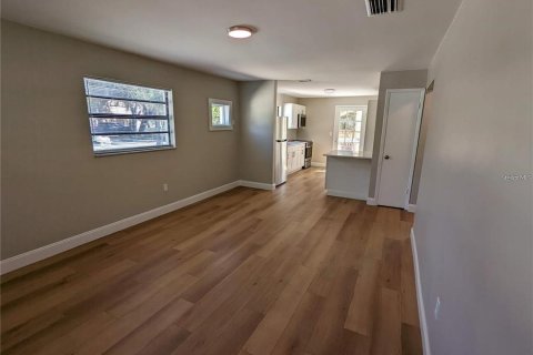 Apartamento en alquiler en Clearwater, Florida, 2 dormitorios, 74.32 m2 № 2094150 - foto 5