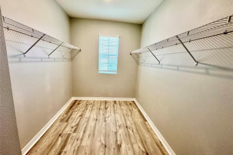 Villa ou maison à louer à Odessa, Floride: 4 chambres, 209.96 m2 № 2426857 - photo 16