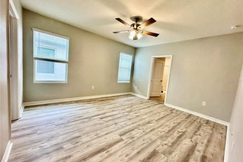 Villa ou maison à louer à Odessa, Floride: 4 chambres, 209.96 m2 № 2426857 - photo 15