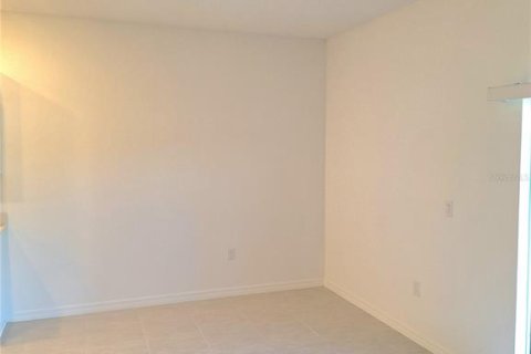 Townhouse in Edgewater, Florida 3 bedrooms, 127.55 sq.m. № 2231983 - photo 24