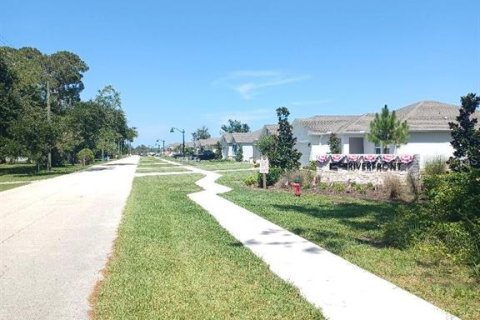 Townhouse in Edgewater, Florida 3 bedrooms, 127.55 sq.m. № 2231983 - photo 3