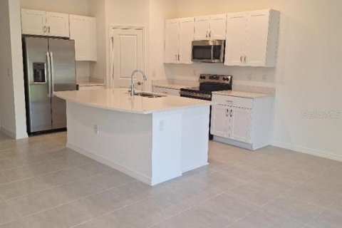 Townhouse in Edgewater, Florida 3 bedrooms, 127.55 sq.m. № 2231983 - photo 11
