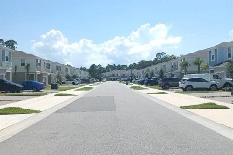 Townhouse in Edgewater, Florida 3 bedrooms, 127.55 sq.m. № 2231983 - photo 5
