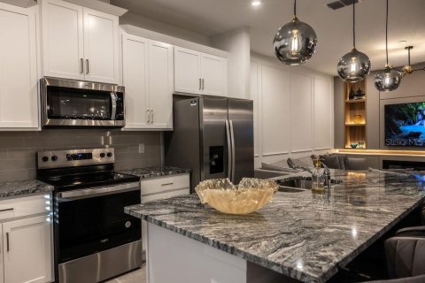 Adosado en venta en Kissimmee, Florida, 4 dormitorios, 205.04 m2 № 2240012 - foto 19