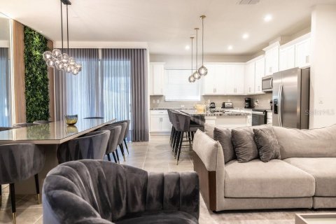 Adosado en venta en Kissimmee, Florida, 4 dormitorios, 205.04 m2 № 2240012 - foto 3