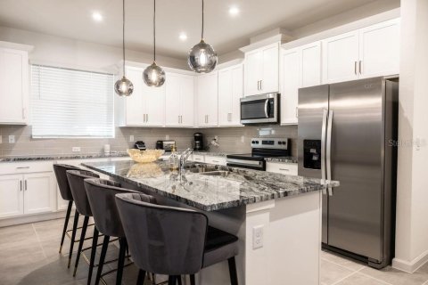 Adosado en venta en Kissimmee, Florida, 4 dormitorios, 205.04 m2 № 2240012 - foto 9