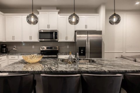 Adosado en venta en Kissimmee, Florida, 4 dormitorios, 205.04 m2 № 2240012 - foto 13