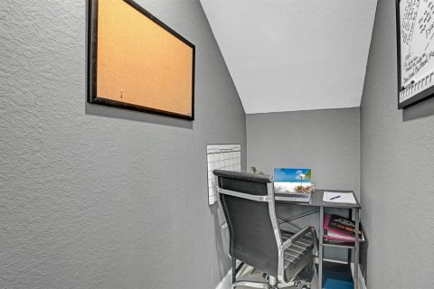 Touwnhouse à vendre à Port St. Lucie, Floride: 3 chambres, 151.62 m2 № 2082229 - photo 30