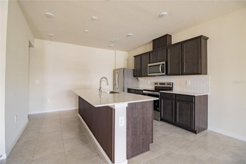 Touwnhouse à vendre à Kissimmee, Floride: 3 chambres, 144.28 m2 № 2147881 - photo 7