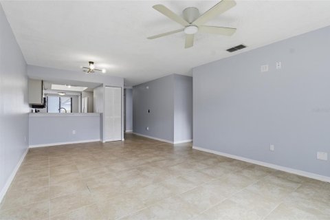 Condo in Clearwater, Florida, 2 bedrooms  № 2208447 - photo 15