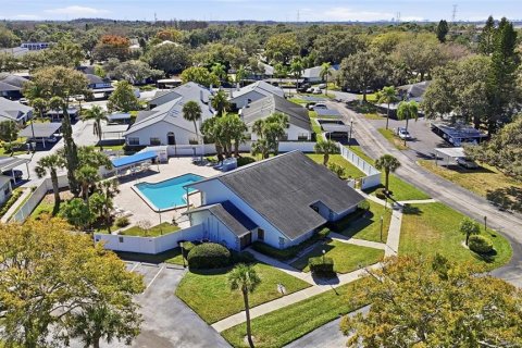 Condo in Clearwater, Florida, 2 bedrooms № 2208447