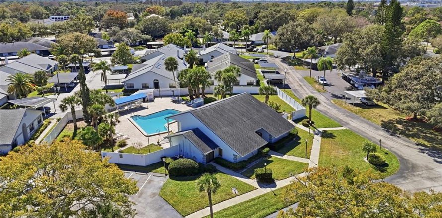 Condo in Clearwater, Florida, 2 bedrooms  № 2208447