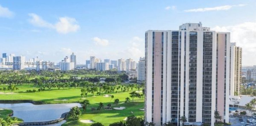 Condo in Aventura, Florida, 2 bedrooms  № 2401370