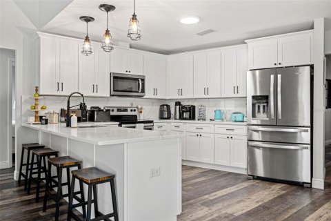 Casa en venta en Valrico, Florida, 4 dormitorios, 214.05 m2 № 1619366 - foto 7