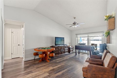 Casa en venta en Valrico, Florida, 4 dormitorios, 214.05 m2 № 1619366 - foto 20