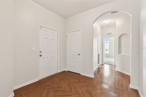House in Wesley Chapel, Florida 2 bedrooms, 159.98 sq.m. № 1679146 - photo 4