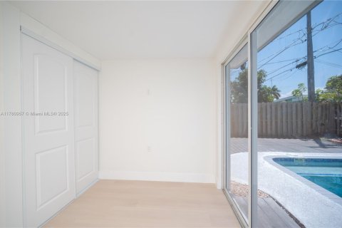 House in Pompano Beach, Florida 3 bedrooms № 1699084 - photo 18