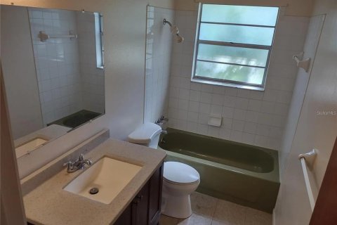House in Lake Mary, Florida 3 bedrooms, 122.63 sq.m. № 1719102 - photo 20