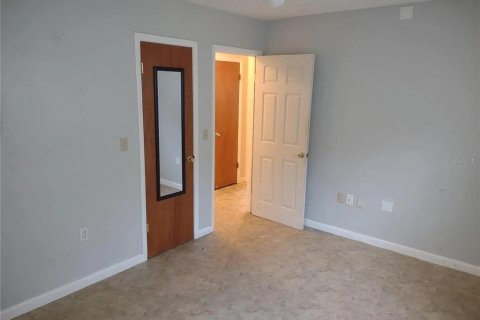 House in Lake Mary, Florida 3 bedrooms, 122.63 sq.m. № 1719102 - photo 18