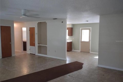 House in Lake Mary, Florida 3 bedrooms, 122.63 sq.m. № 1719102 - photo 13
