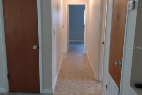 House in Lake Mary, Florida 3 bedrooms, 122.63 sq.m. № 1719102 - photo 19