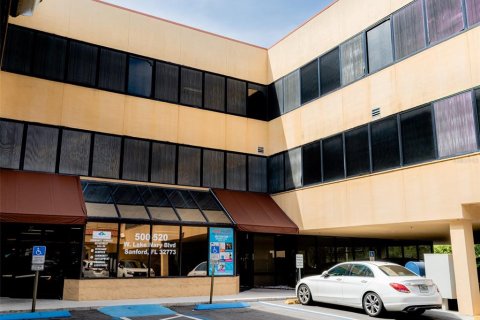 Immobilier commercial à louer à Sanford, Floride: 9424.56 m2 № 1900418 - photo 3