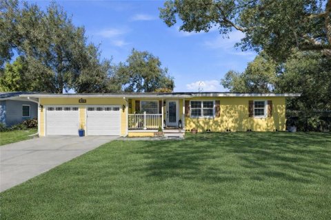 Casa en Winter Park, Florida 5 dormitorios, 208.29 m2 № 2129292