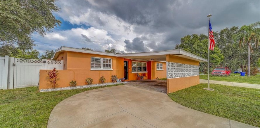 Villa ou maison à Seminole, Floride 3 chambres, 118.45 m2 № 1844792