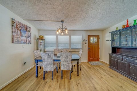 Villa ou maison à vendre à Seminole, Floride: 3 chambres, 118.45 m2 № 1844792 - photo 11