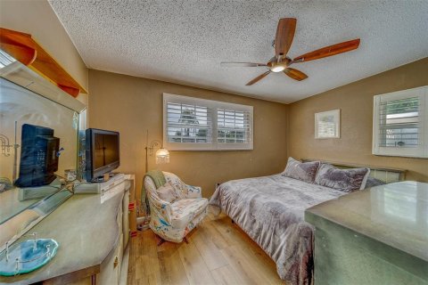 Villa ou maison à vendre à Seminole, Floride: 3 chambres, 118.45 m2 № 1844792 - photo 21