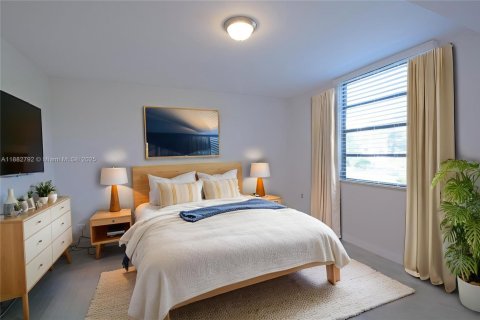 Condo in Davie, Florida, 2 bedrooms  № 1930097 - photo 3