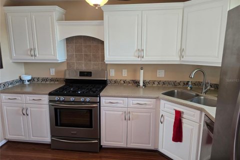 Condominio en venta en Gulfport, Florida, 3 dormitorios, 157.93 m2 № 2303169 - foto 13