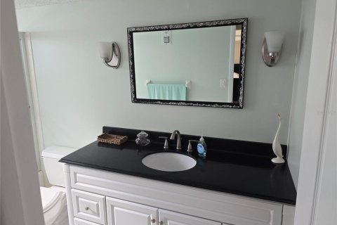 Condominio en venta en Gulfport, Florida, 3 dormitorios, 157.93 m2 № 2303169 - foto 24