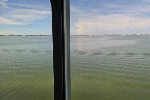 Condominio en venta en Gulfport, Florida, 3 dormitorios, 157.93 m2 № 2303169 - foto 9