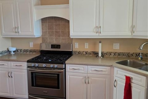 Condominio en venta en Gulfport, Florida, 3 dormitorios, 157.93 m2 № 2303169 - foto 11