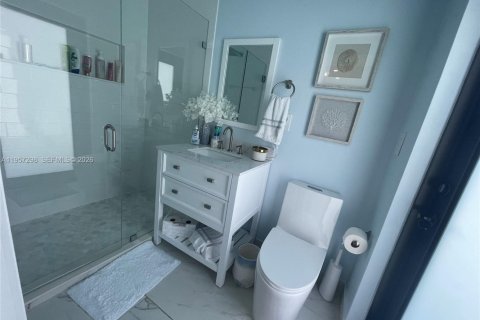 Villa ou maison à vendre à Miami, Floride: 4 chambres, 173.91 m2 № 2011325 - photo 10