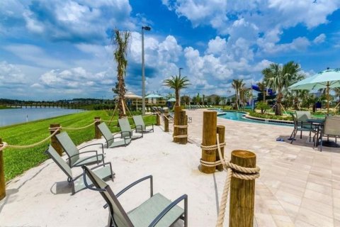 Townhouse in STOREY LAKE in Kissimmee, Florida 4 bedrooms, 177.81 sq.m. № 1723538 - photo 4