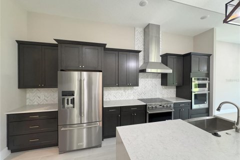 Villa ou maison à louer à Apopka, Floride: 4 chambres, 241.92 m2 № 1916891 - photo 17