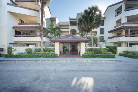 Купить кондоминиум в Майами, Флорида 2 спальни, 124.49м2, № 2051782 - фото 5